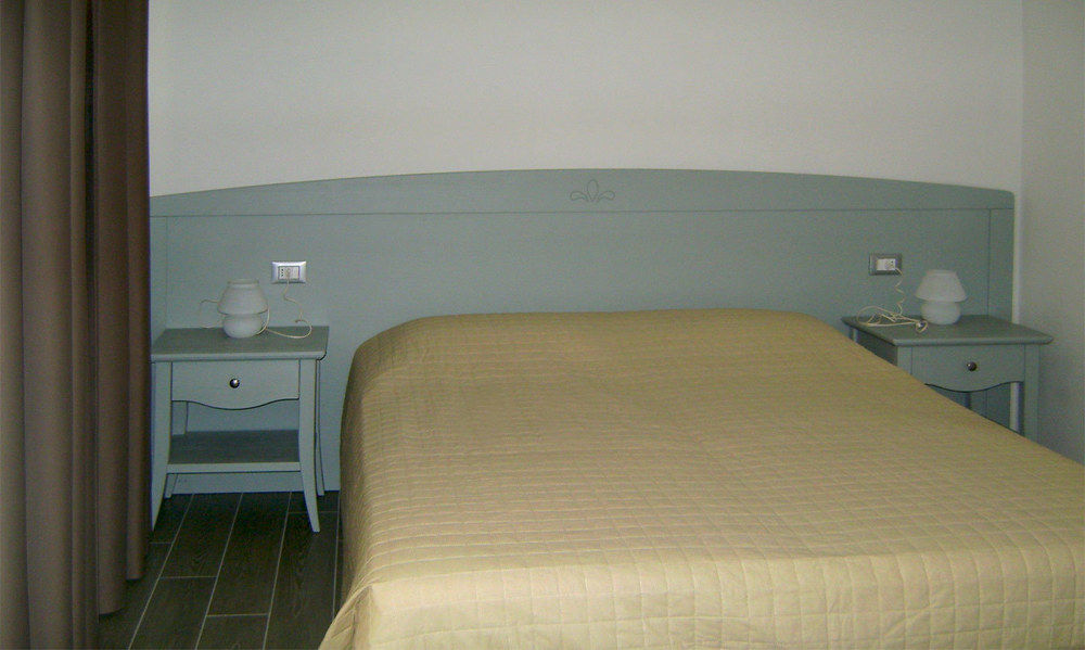 Affittacamere Rubino Guest House 폰테 넬랄피 외부 사진