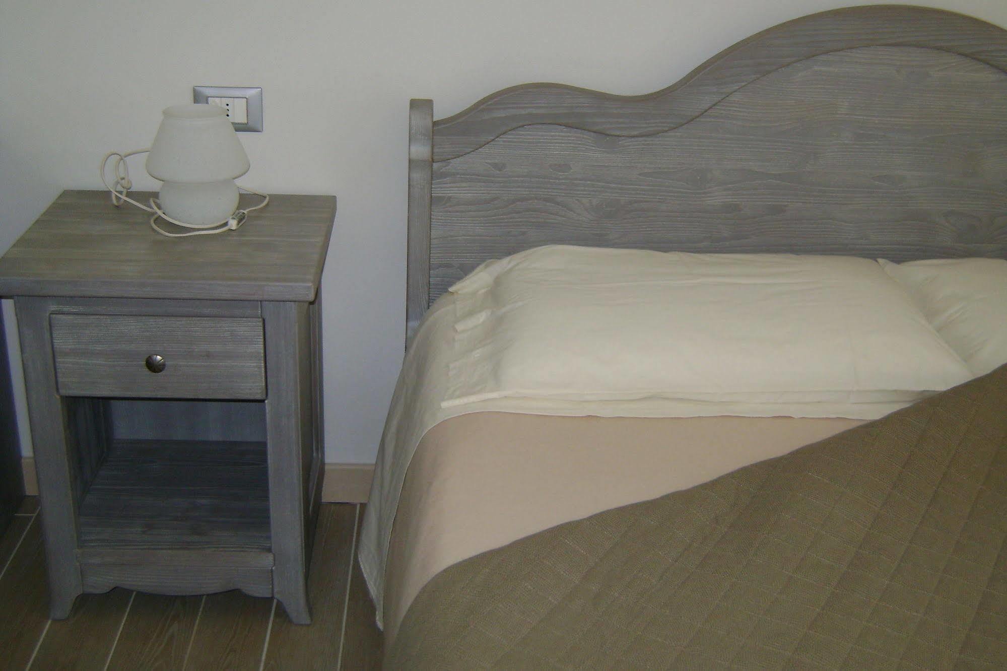 Affittacamere Rubino Guest House 폰테 넬랄피 외부 사진