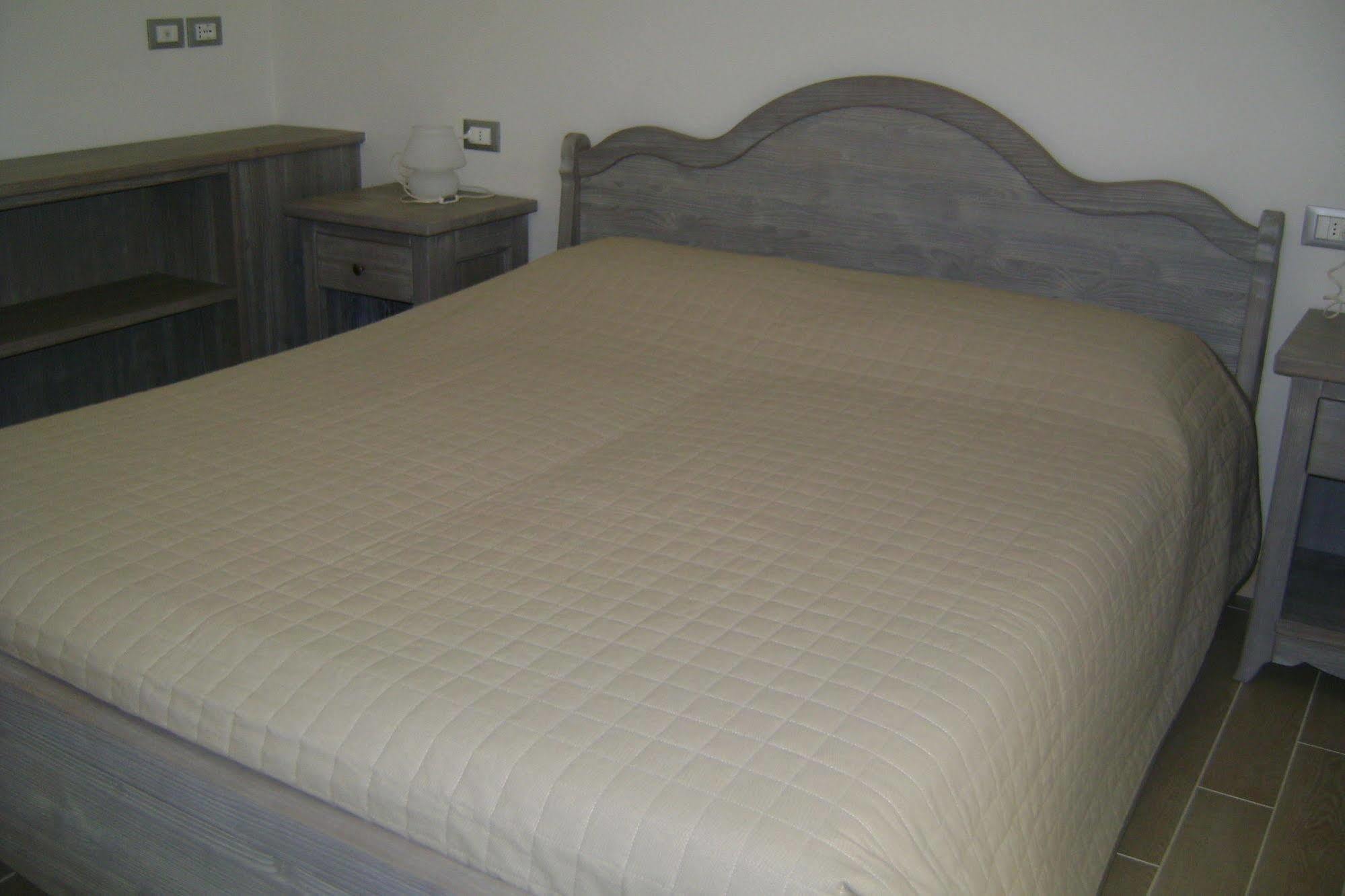 Affittacamere Rubino Guest House 폰테 넬랄피 외부 사진